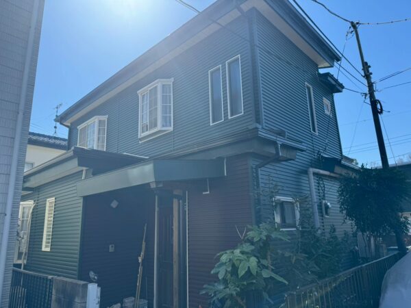 さいたま市大宮区にて雨漏り修理・屋根修理〈天窓からの雨漏り・葺き替え工事〉の施工後写真