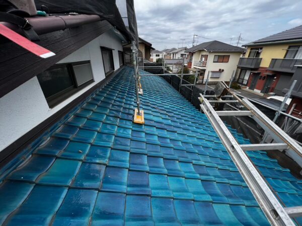 さいたま市北区にて瓦屋根の雨漏り修理〈Tルーフへの葺き替え〉の施工前写真